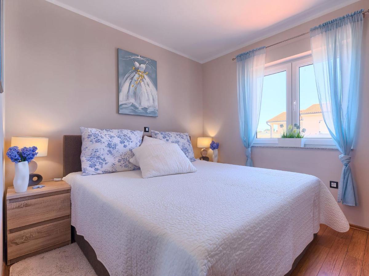 Holiday Home Villa Valentina By Interhome Loborika ภายนอก รูปภาพ
