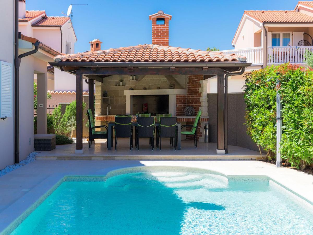 Holiday Home Villa Valentina By Interhome Loborika ภายนอก รูปภาพ